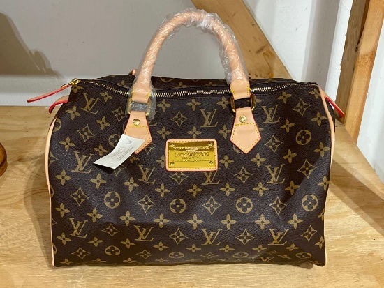 Faux Louis Vuitton Ladies Purse