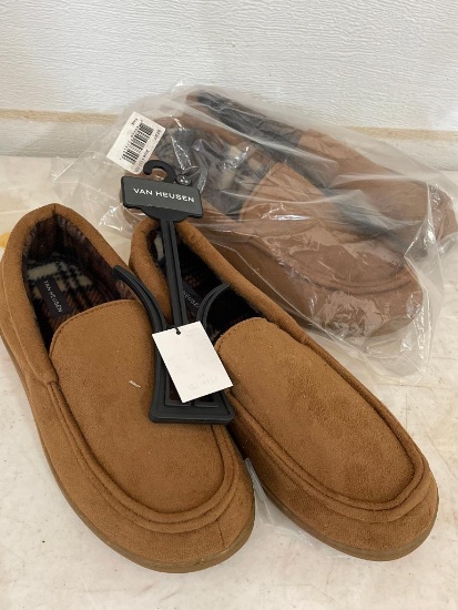 Two New Pairs of New Mens Van Heusen Size 11-12 Slippers