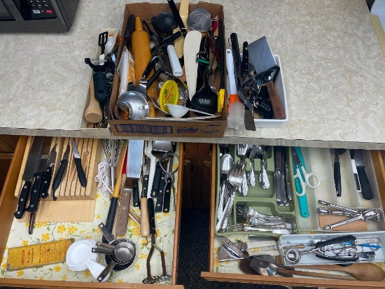 Large Kitchen Drawer Contents Lot