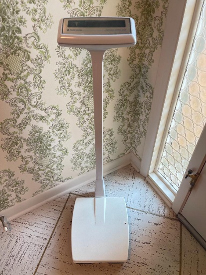 Vintage Health O Meter Electronic Doctors Scale