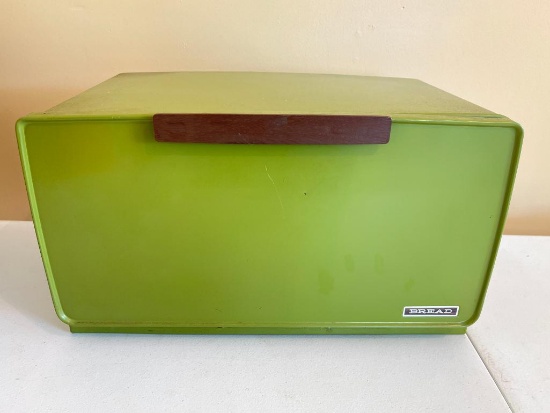 Vintage Metal Bread Box