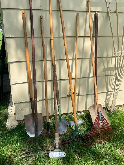 Long Handled Lawn Tool Lot