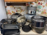 Kitchen Cabinet Contents Lot