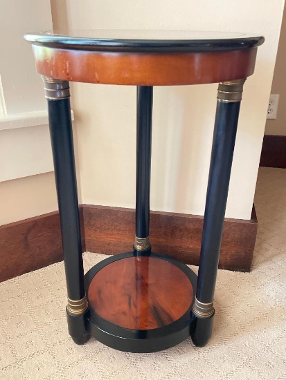 High Gloss Small Round Table / Plant Stand