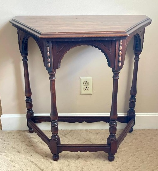Vintage Wooden Entryway/Hallway Table