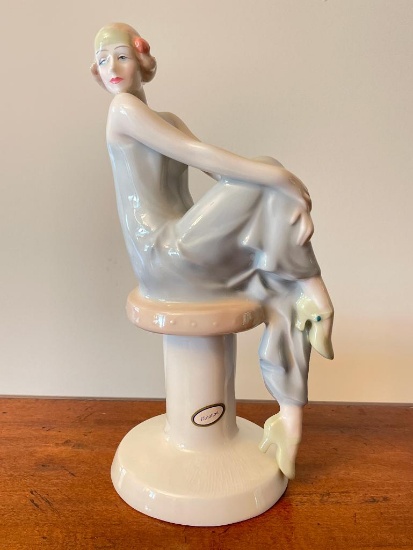 Royal Doulton Reflections "Flirtation" Figurine