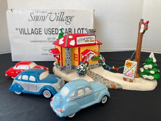 Department 56 - Snow Village Series - Village Used Car Lot