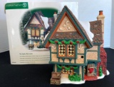 Department 56 - Dickens' Village Series - The Spider Box Locks