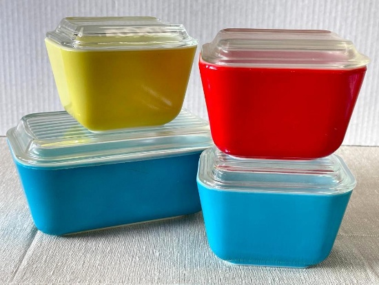 Group of Vintage Pyrex Refrigerator Dishes