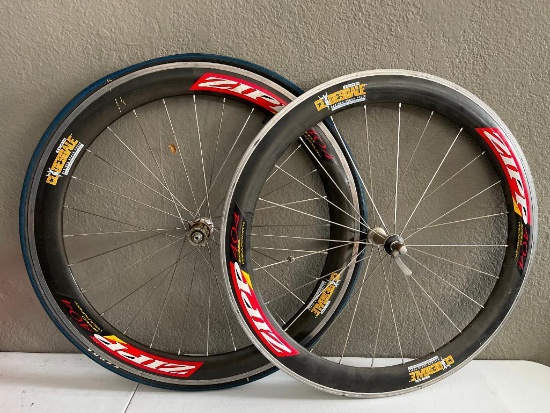 ZIPP 404 - 700c Carbon Fiber Wheel Set