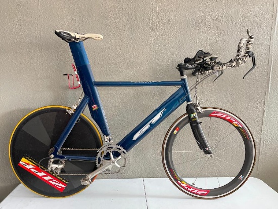 GT Vengeance 61cm Triathlon Bike