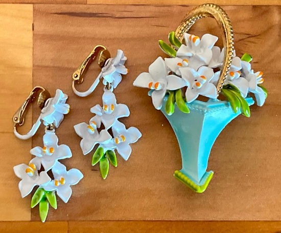 Vintage Brooch and Clip On Earring Set