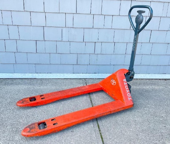 Toyota Pallet Jack