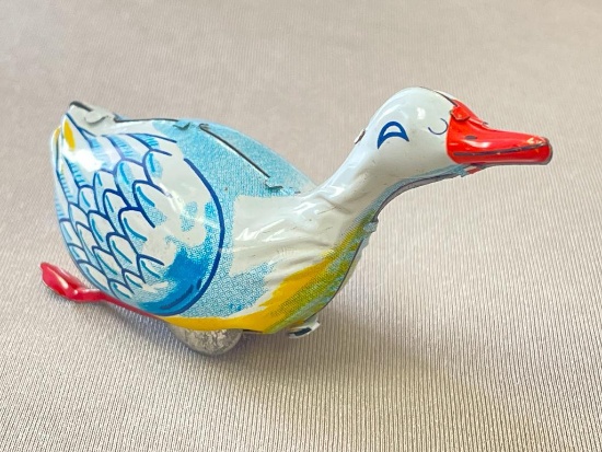 Vintage Tin Litho Inakita Wind Up Goose