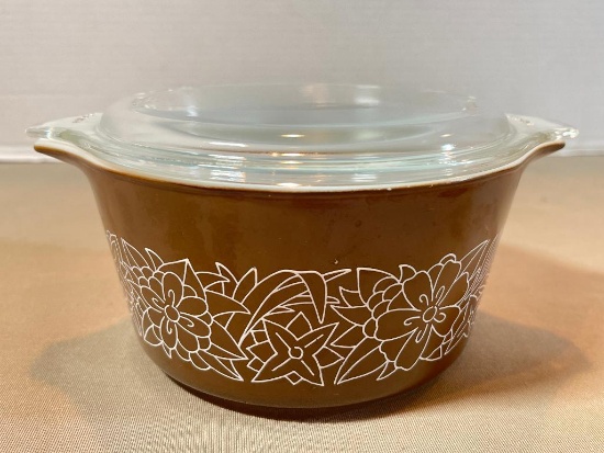 Vintage Pyrex 473-B Lidded Casserole Dish