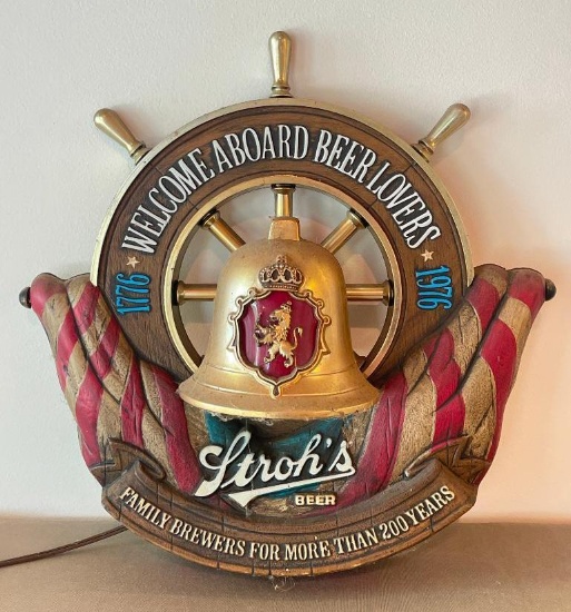 Vintage Composite Stroh's Beer Light (1976)