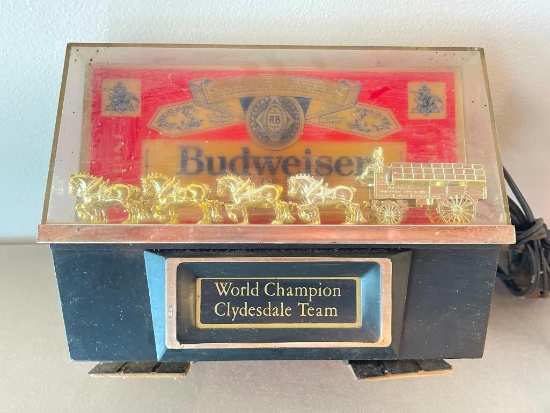 Vintage Composite Anheuser Busch Budweiser Clydesdales Light