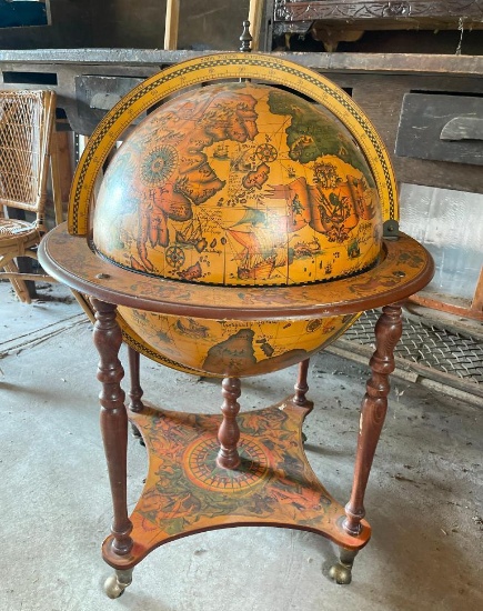 Vintage Globe Bar Cabinet / Cart