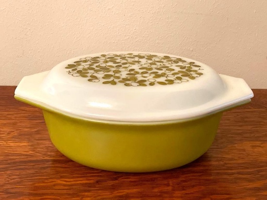Vintage Pyrex Verde Olive Green Casserole Dish