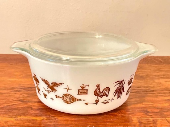 Vintage Pyrex "Early American" 1 1/2 Qt. Baking Dish with Lid