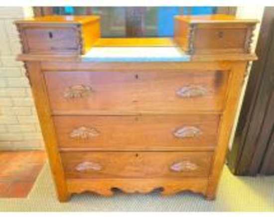 Online Only Auction of Oakwood Home Contents Final