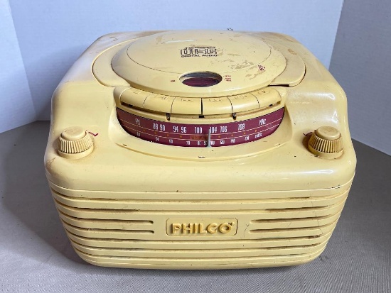 Retro Philco CD Radio