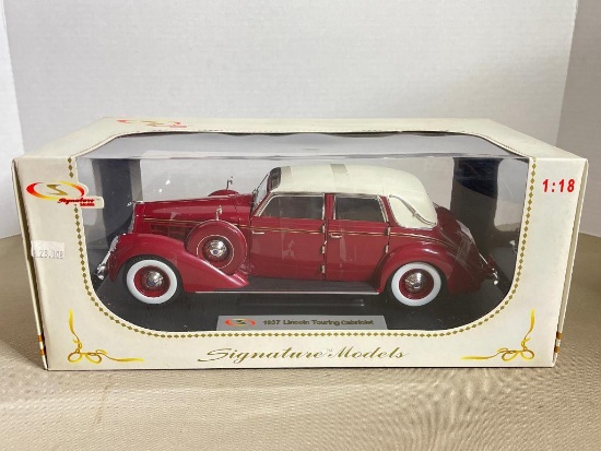 Die Cast Car (1:18 Scale) - Signature Models '37 Lincoln Touring Cabriolet