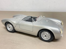 Die Cast Car (1:18 Scale) - Maisto Porsche 550A Spyder