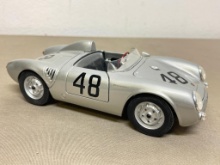 Die Cast Car (1:18 Scale) - Maisto Porsche 550 A Spyder