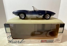 Die Cast Car (1:18 Scale) - UT Models Mako Shark Corvette