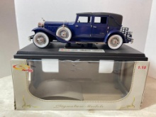 Die Cast Car (1:18 Scale) - Signature Models 1930 Packard LeBaron