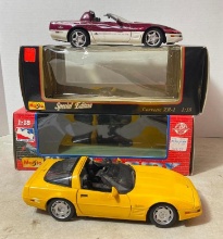 Pair of Die Cast Corvette Cars (1:18 Scale)