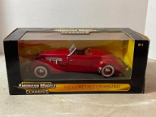 Die Cast Car (1:18 Scale) - American Muscle Classics 1937 Cord 812 Convertible