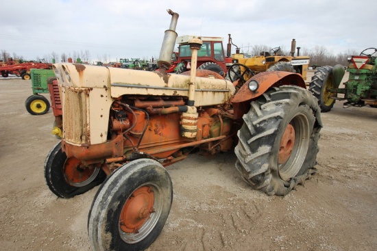 CASE 900 Tractor