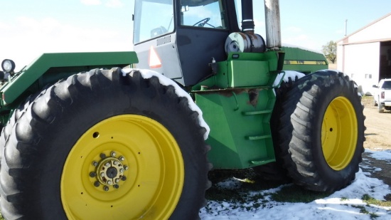 John Deere 8760 Tractor