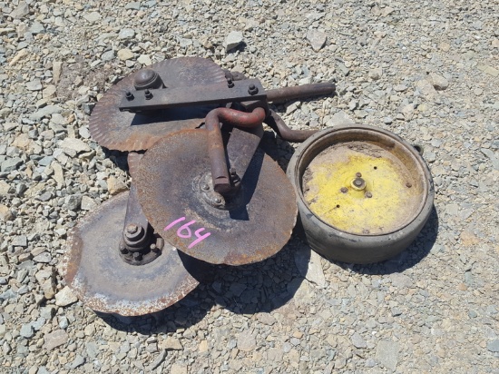 (4) plow coulters and press wheel