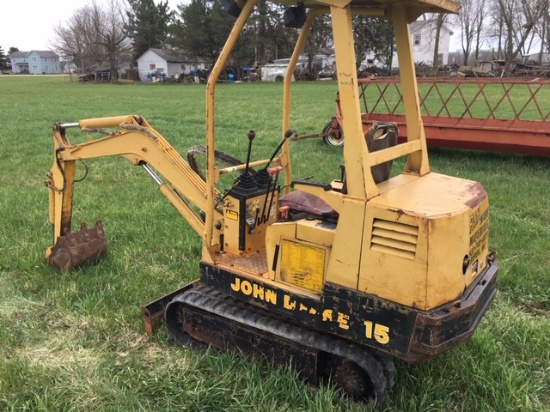 John Deere Model 15 Mini-Excavator