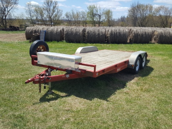 18' car trailer w/ beaver tail & pull out ramps