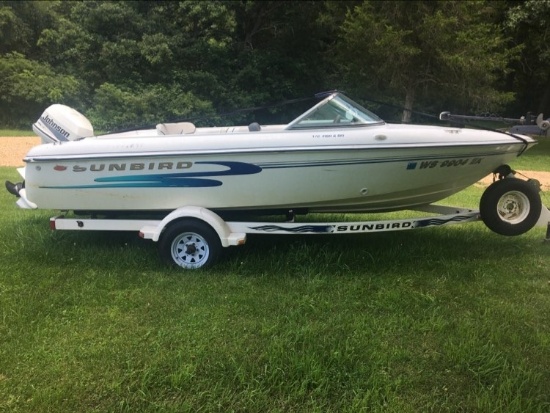 17' Sunbird Fish & Ski Boat w/ 115 hp Johnson outboard