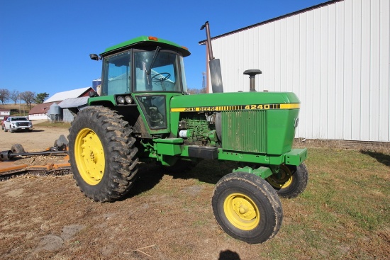 John Deere 4240 Tractor