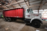 1987 White/Volvo Grain Truck