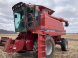 Case IH 1660 Combine