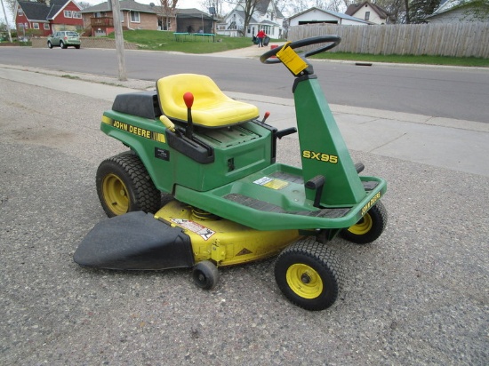 John Deere SX 95