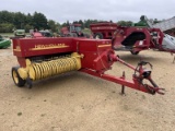 New Holland 565 baler