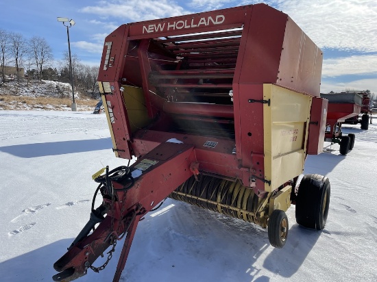 New Holland 853 Baler