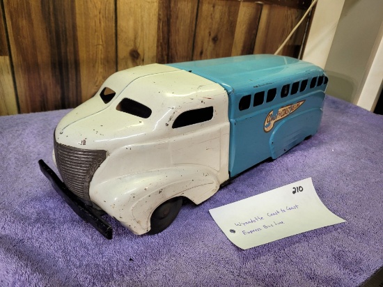 Wyandotte Coast-to-Coast Express Bus Line