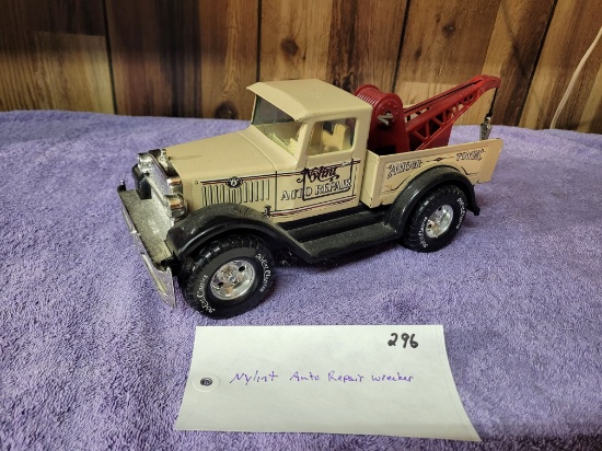 Nylint Auto Repair Wrecker