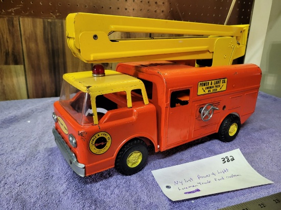 Nylint Ford Power & Light Lineman Truck