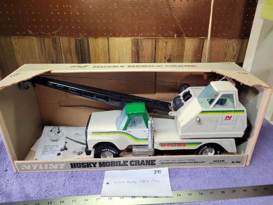Nylint Husky Mobile Crane
