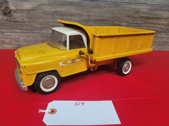 Tru Scale Toy Truck